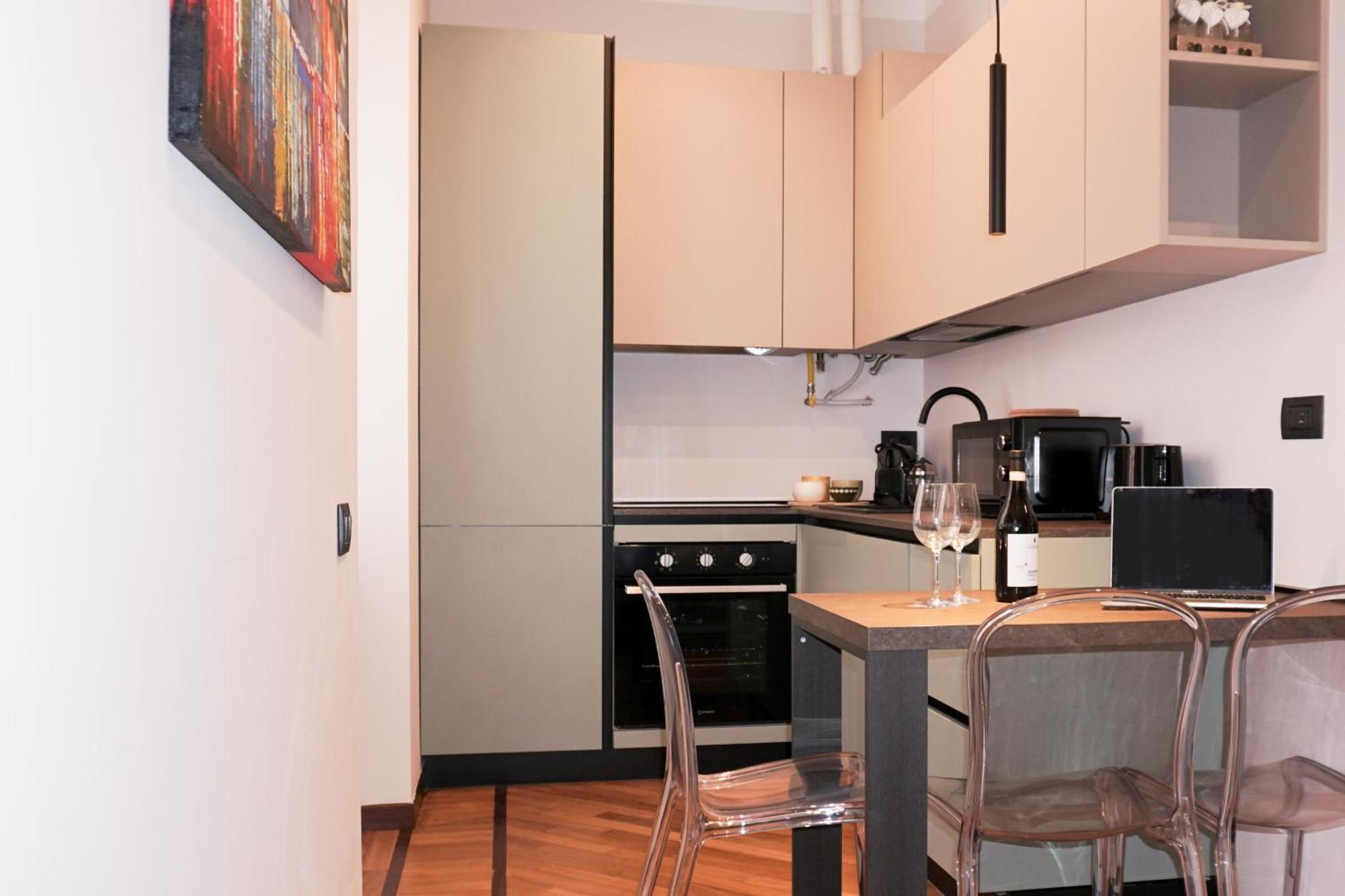 Private Near Duomo - M4 Santa Sofia Apartment Mailand